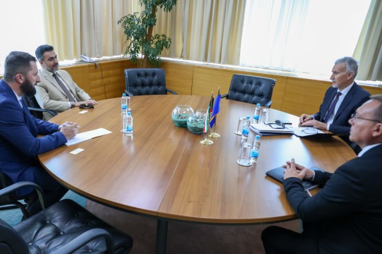 Zamjenik predsjedavajućeg Doma naroda PSBiH Kemal Ademović primio u nastupnu posjetu ambasadora Države Kuvajt u BiH